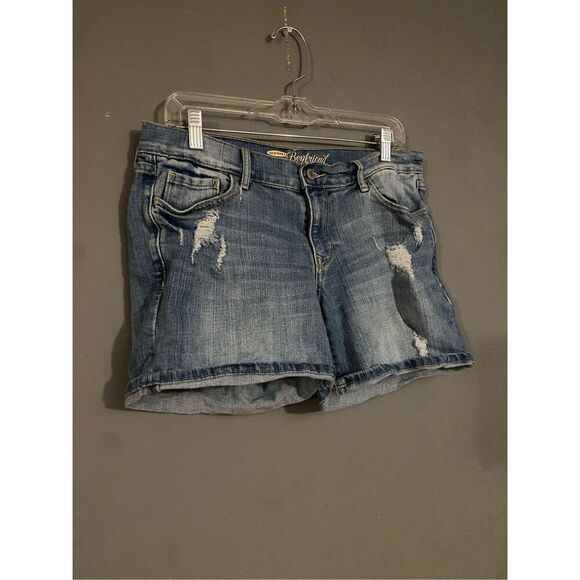 Old Navy Light Wash Boyfriend Distressed Denim Jean Shorts Size 8 - Picture 2 of 4